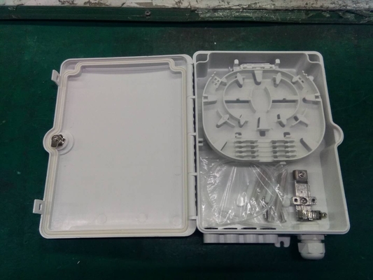 CAT5eケーブル対応 8コア端末箱 迅速かつ簡単に光ファイバーケーブルを設置する