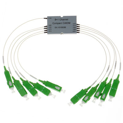 CCWDM 8+1 チャンネルコンパクト粗い波長分割マルチプレクサ G657A1 データセンター FTTX 用光ファイバ