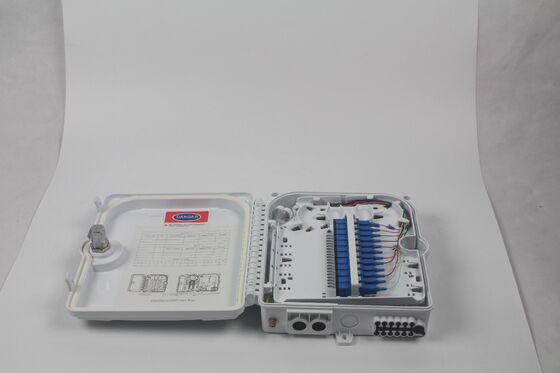 IP65 保護と 0.2dB 挿入損失を備えた FTTH 光ファイバー終結箱