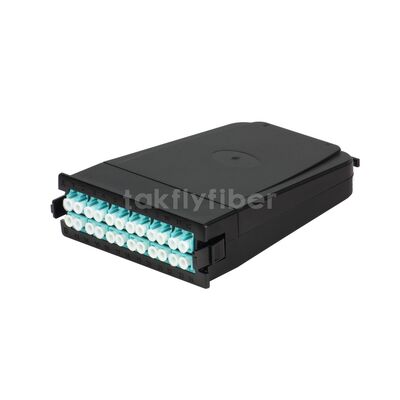 タクフライ 1U/2U スライディングパッチパネル 高密度プラグアンドプレイ MTP/MPO to LC カセット 最大 192 ファイバー