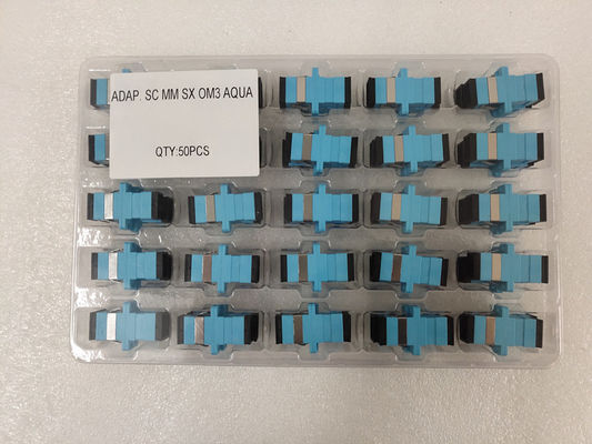 OM3 OM4 SCの単信アダプターの水の繊維光学の多重モードのアダプターのプラスチック