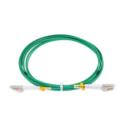 LC UPC複式アパートOM3 LSZHのパッチ・コード繊維は多重モードの緑色をケーブルで通信する