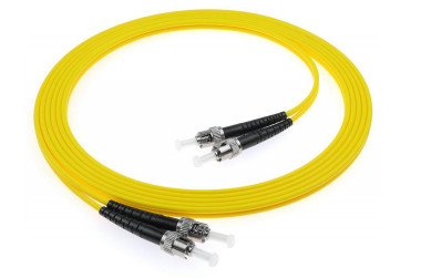 2.0mmケーブル直径 ST-ST シンプル/デュプレックス 光ファイバーパッチコード 高回帰損失 UPCMM≥35dB