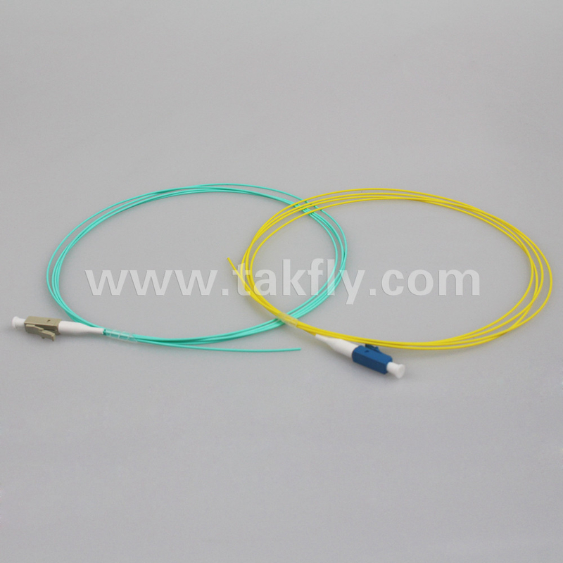 LC UPC 0.9mm OM3 光ファイバー・ピグテイル 1.5M ネットワークでのスムーズなデータ転送