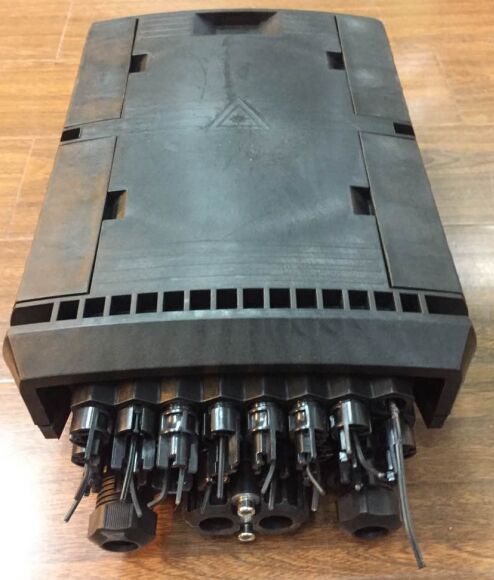 中国からの FTTx 通信ネットワーク システム用 FTKS-1708-24C-16F ファイバー終端ボックス